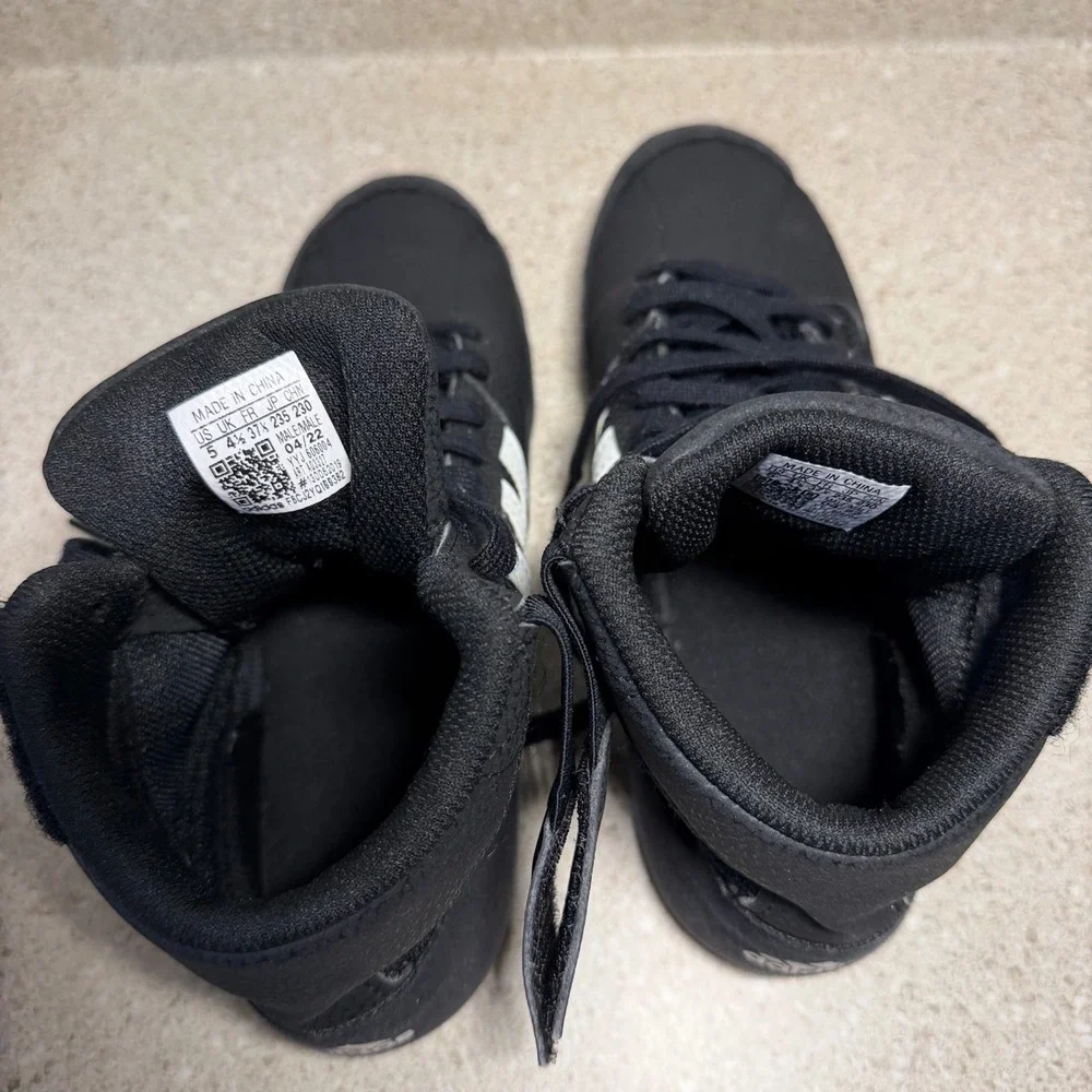Adidas HVC 2 Wrestling Shoes Black White Gum AQ3327 Kids Youth Size 5